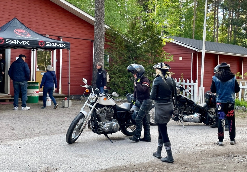 Klikkaamalla seuraava kuva