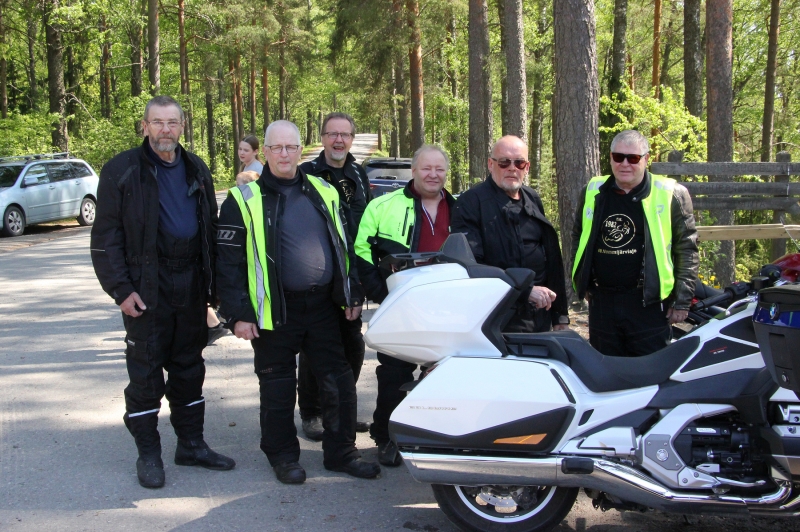 Klikkaamalla seuraava kuva