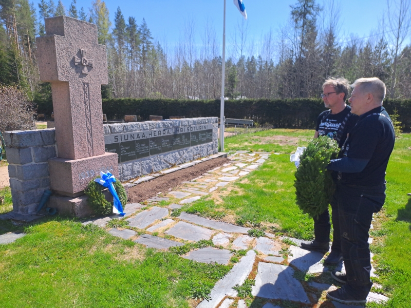 Klikkaamalla seuraava kuva