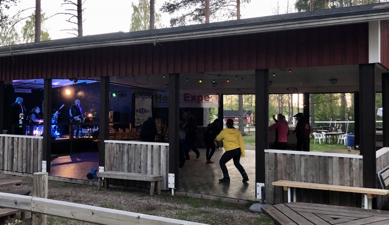 Klikkaamalla seuraava kuva